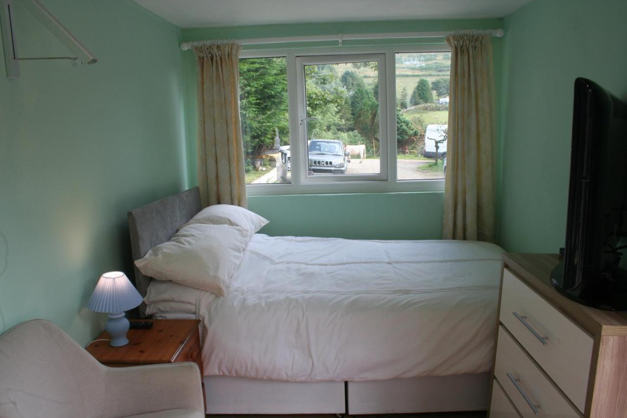 Coynant Farm Guesthouse - Farm Park Stay Swansea Bilik gambar