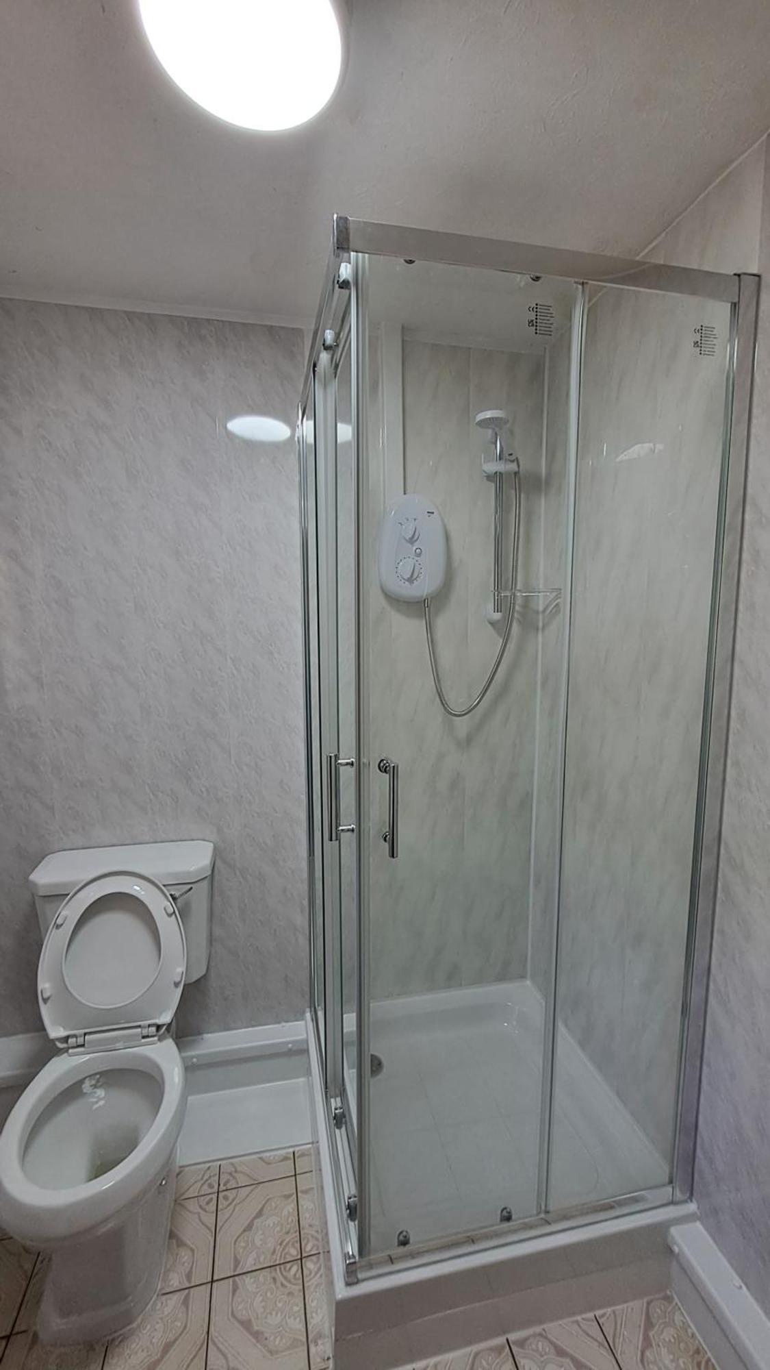 Coynant Farm Guesthouse - Farm Park Stay Swansea Bilik gambar