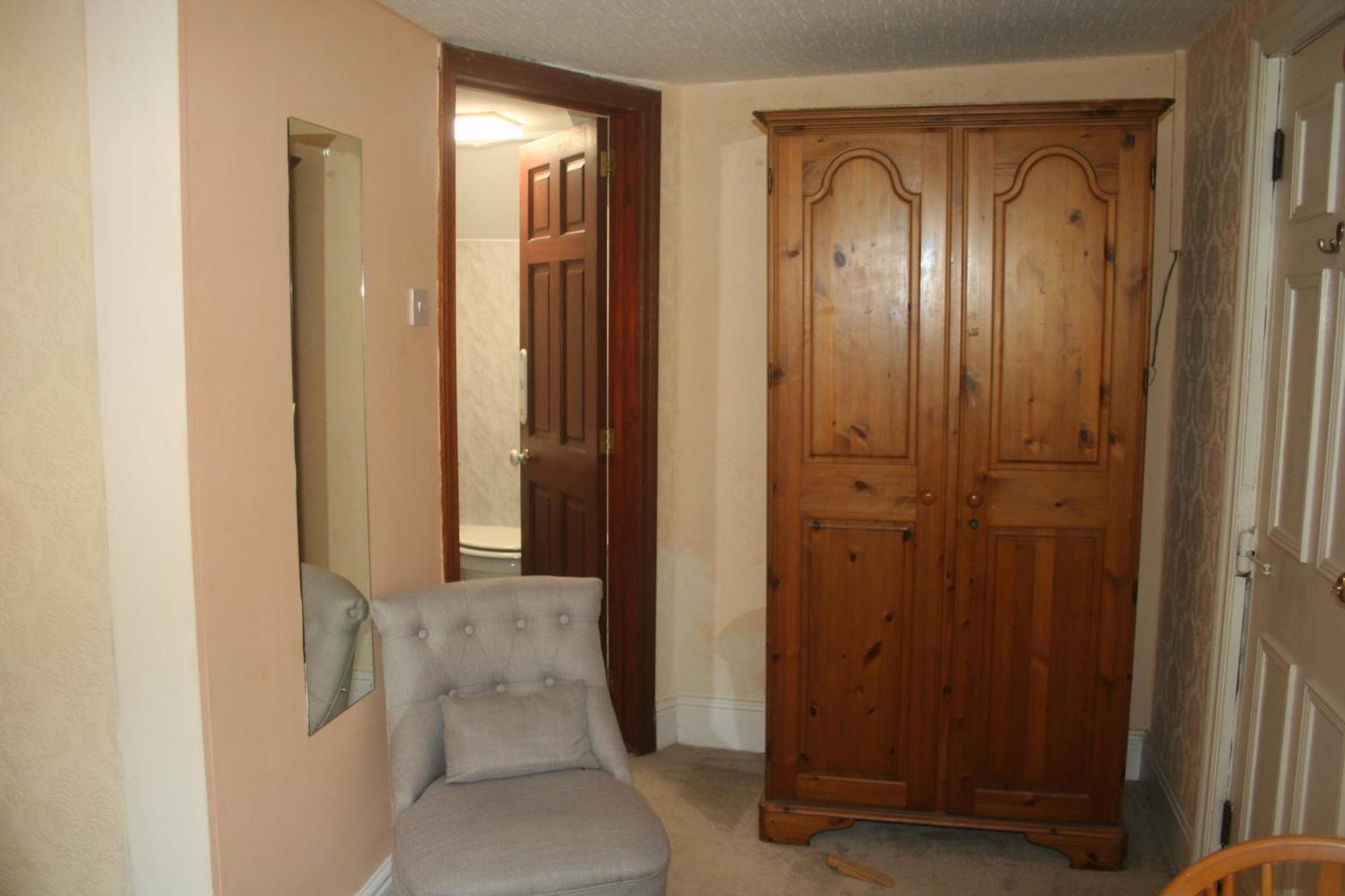 Coynant Farm Guesthouse - Farm Park Stay Swansea Bilik gambar